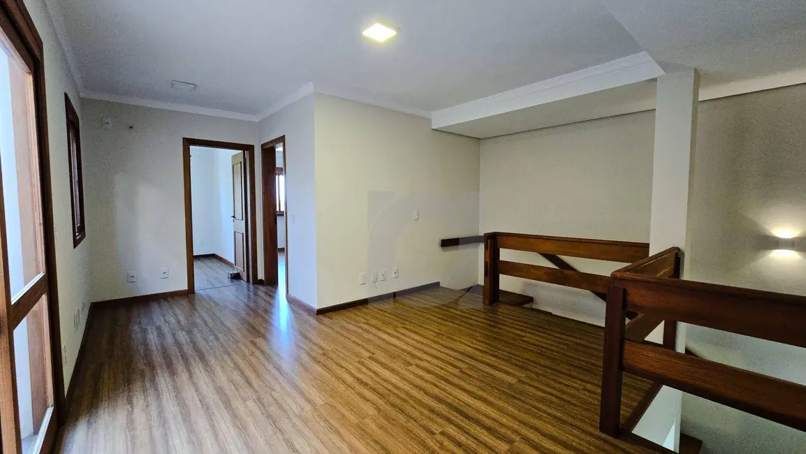 Foto 3 de Casa com 3 quartos à venda e para alugar, 200m2 em Cristo Rei, Sao Leopoldo - RS