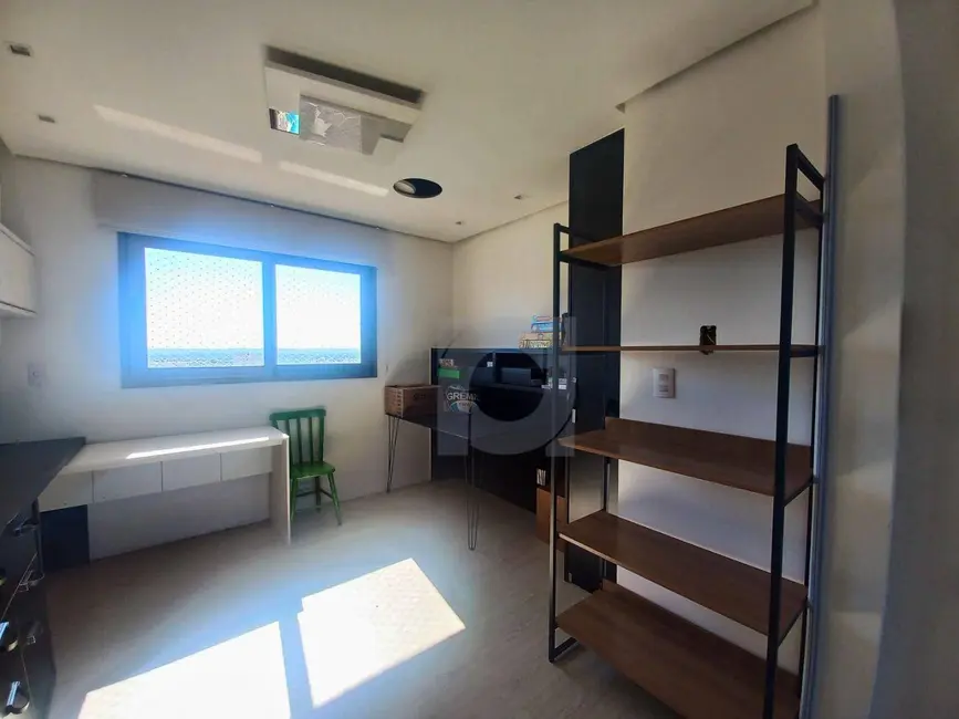 Apartamento com 3 quartos para alugar, 367m2 em Centro, Sao Leopoldo - RS - imagem 7 Foto 7 de Apartamento com 3 quartos para alugar, 367m2 em Centro, Sao Leopoldo - RS