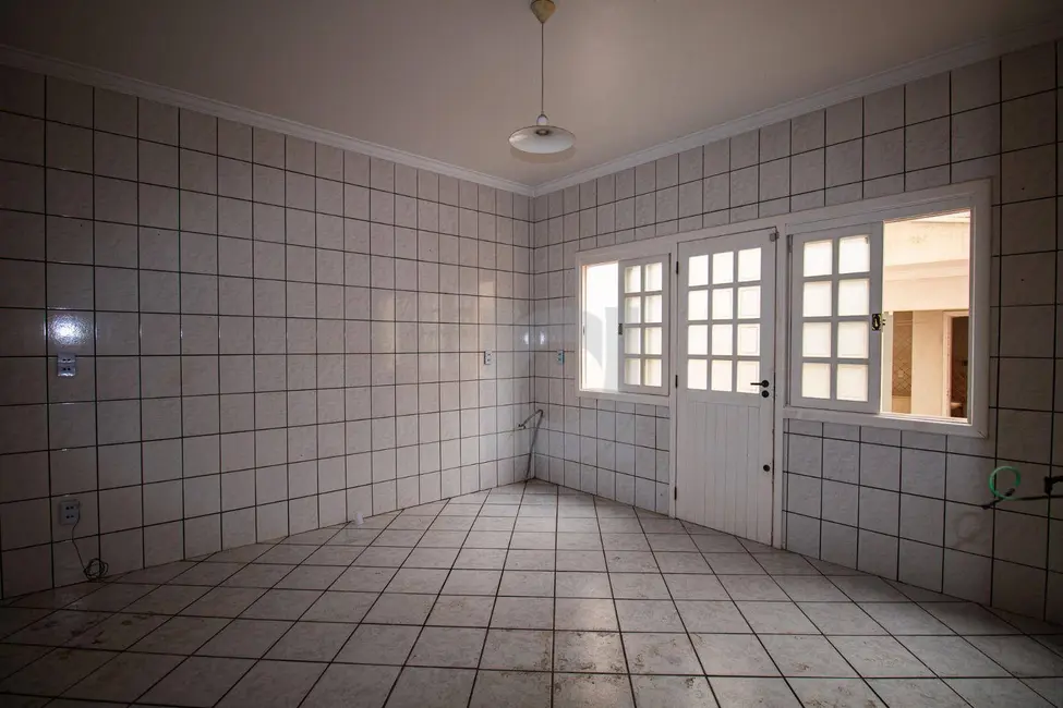 Foto 2 de Casa com 3 quartos à venda, 300m2 em Centro, Sao Leopoldo - RS