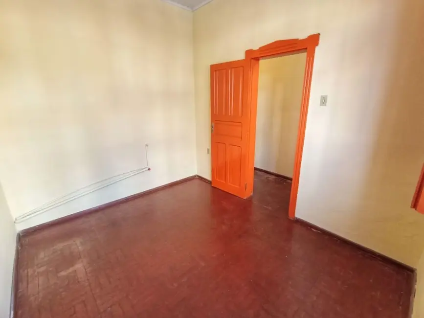 Casa para alugar, 150m2 em Centro, Sao Leopoldo - RS - imagem 4 Foto 4 de Casa para alugar, 150m2 em Centro, Sao Leopoldo - RS