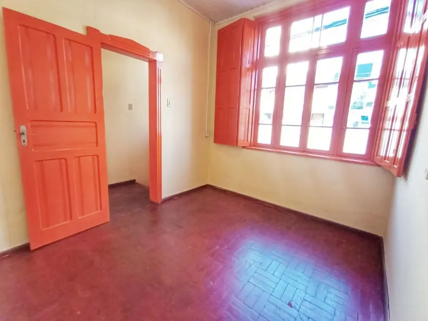 Casa para alugar, 150m2 em Centro, Sao Leopoldo - RS - imagem 5 Foto 5 de Casa para alugar, 150m2 em Centro, Sao Leopoldo - RS