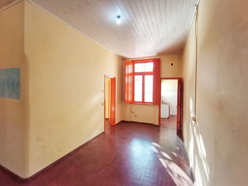 Casa para alugar, 150m2 em Centro, Sao Leopoldo - RS - imagem 8 Foto 8 de Casa para alugar, 150m2 em Centro, Sao Leopoldo - RS