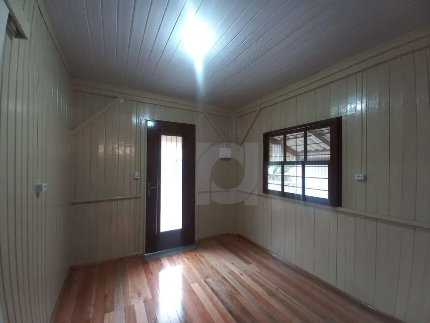 Foto 2 de Casa com 2 quartos para alugar, 75m2 em Jardim América, Sao Leopoldo - RS