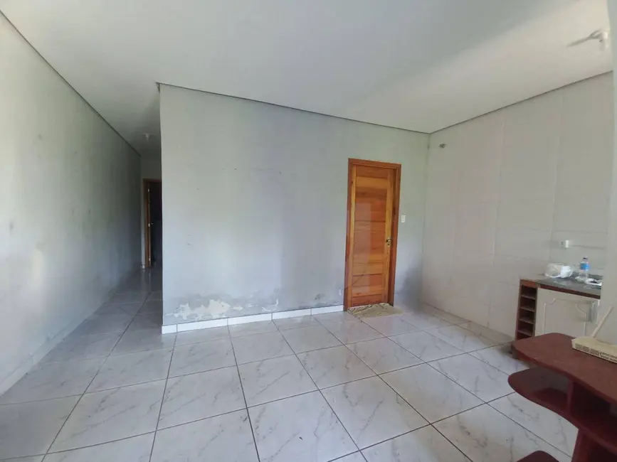 Casa com 2 quartos para alugar, 200m2 em Campestre, Sao Leopoldo - RS - imagem 4 Foto 4 de Casa com 2 quartos para alugar, 200m2 em Campestre, Sao Leopoldo - RS
