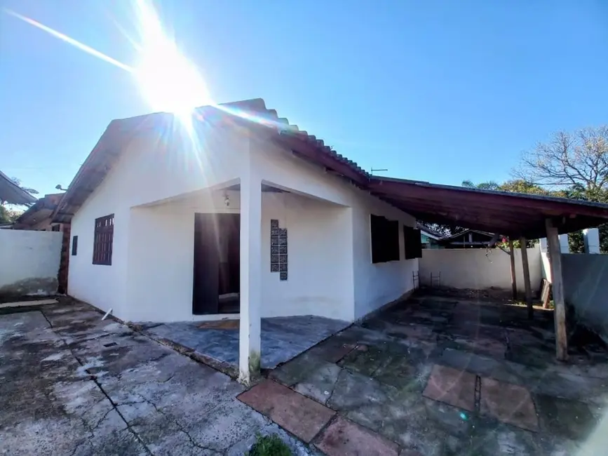 Foto 5 de Casa com 2 quartos para alugar, 450m2 em Feitoria, Sao Leopoldo - RS