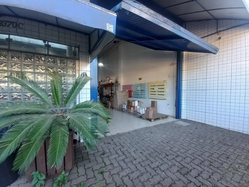 Foto 1 de Armazém / Galpão para alugar, 130m2 em Feitoria, Sao Leopoldo - RS