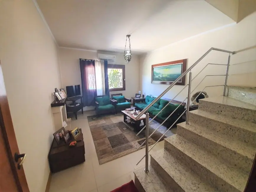Casa com 3 quartos à venda e para alugar, 360m2 em Morro do Espelho, Sao Leopoldo - RS - imagem 8 Foto 8 de Casa com 3 quartos à venda e para alugar, 360m2 em Morro do Espelho, Sao Leopoldo - RS