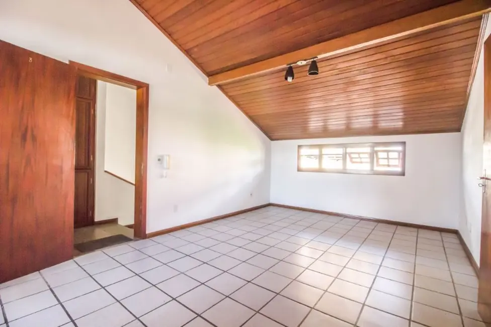 Foto 3 de Kitnet com 1 quarto para alugar, 37m2 em Rio Branco, Sao Leopoldo - RS