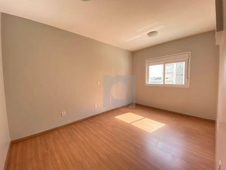 Apartamento com 2 quartos à venda, 110m2 em Centro, Sao Leopoldo - RS - imagem 8 Foto 8 de Apartamento com 2 quartos à venda, 110m2 em Centro, Sao Leopoldo - RS