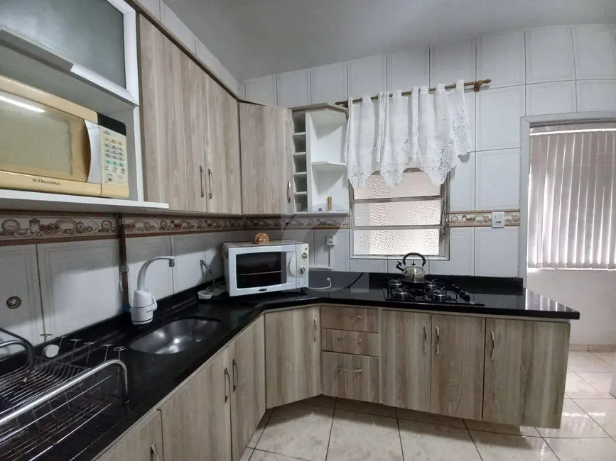 Apartamento com 3 quartos para alugar, 116m2 em Centro, Sao Leopoldo - RS - imagem 8 Foto 8 de Apartamento com 3 quartos para alugar, 116m2 em Centro, Sao Leopoldo - RS