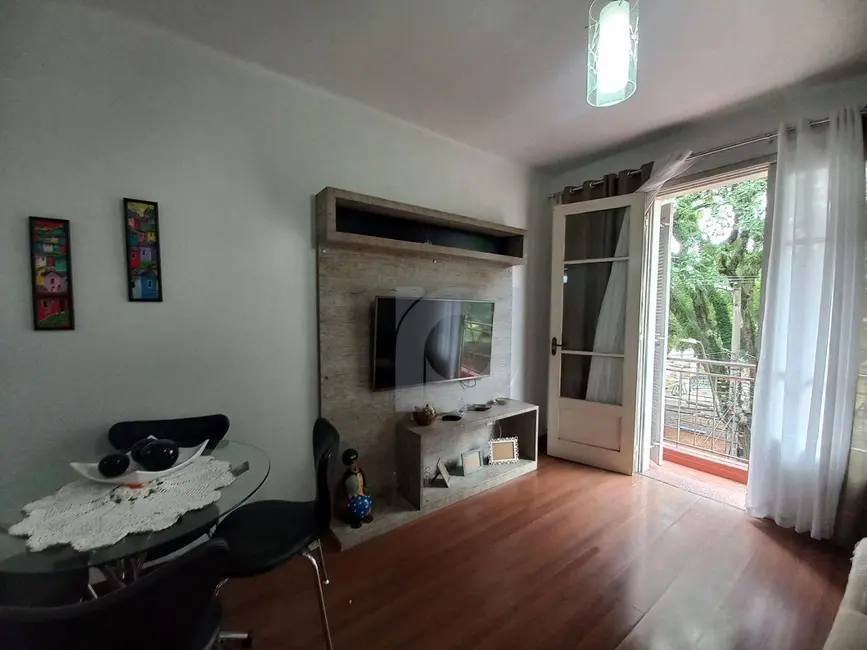 Apartamento com 3 quartos para alugar, 116m2 em Centro, Sao Leopoldo - RS - imagem 4 Foto 4 de Apartamento com 3 quartos para alugar, 116m2 em Centro, Sao Leopoldo - RS