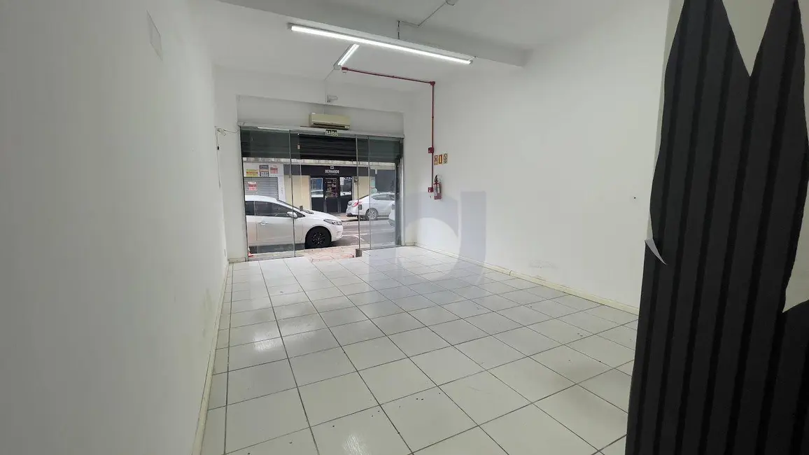 Loja para alugar, 35m2 em Centro, Sao Leopoldo - RS - imagem 6 Foto 6 de Loja para alugar, 35m2 em Centro, Sao Leopoldo - RS