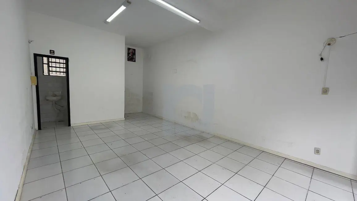 Loja para alugar, 35m2 em Centro, Sao Leopoldo - RS - imagem 4 Foto 4 de Loja para alugar, 35m2 em Centro, Sao Leopoldo - RS