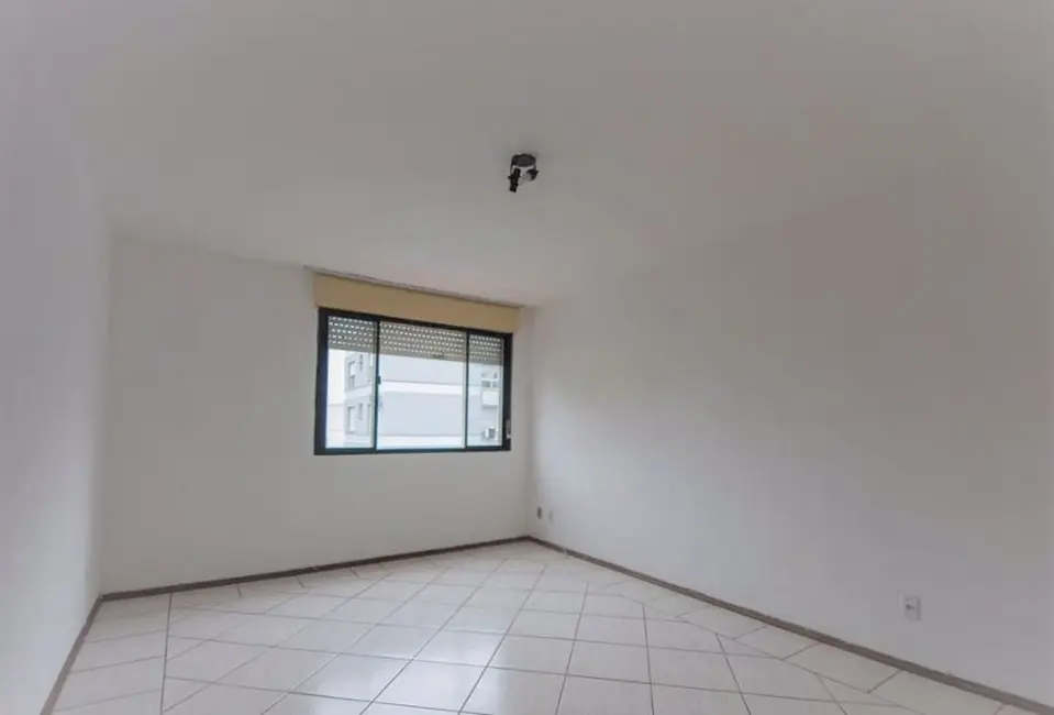 Foto 2 de Apartamento com 1 quarto para alugar, 56m2 em Centro, Sao Leopoldo - RS