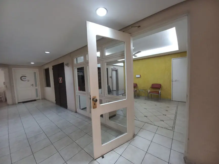 Foto 4 de Apartamento com 2 quartos para alugar, 80m2 em Centro, Sao Leopoldo - RS