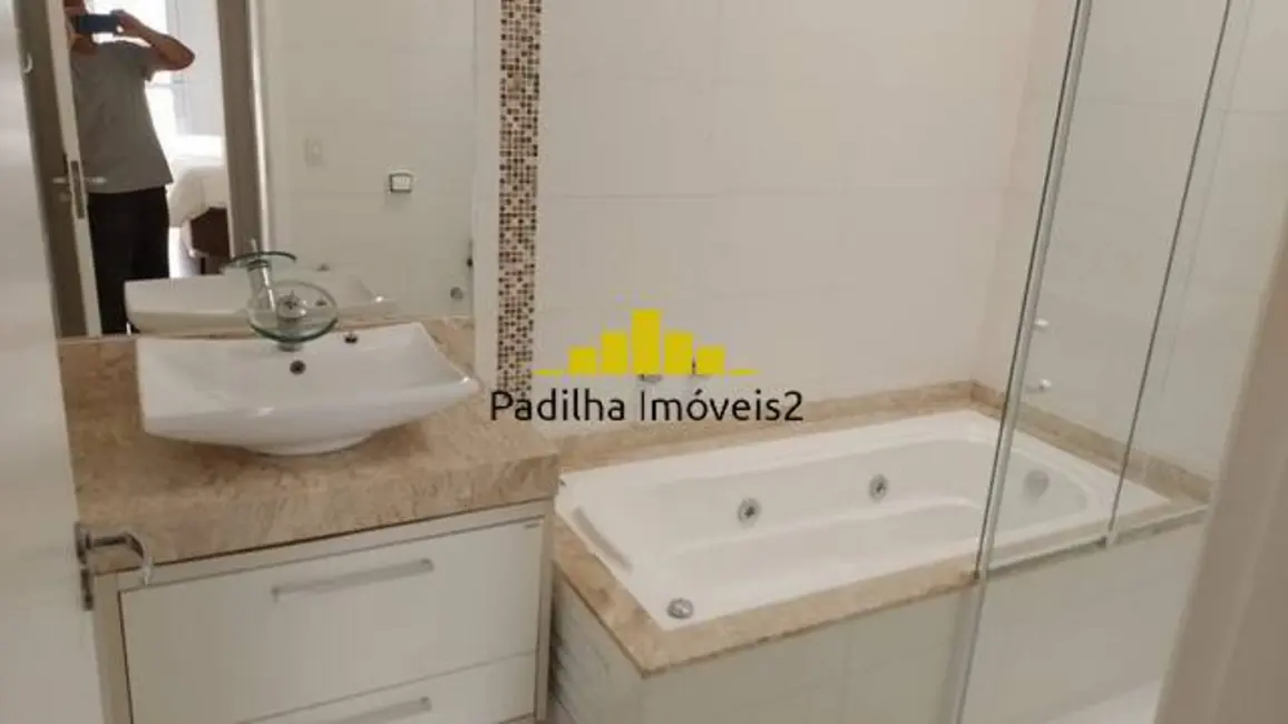 Casa de Condomínio com 3 quartos à venda, 250m2 em Chácaras Reunidas São Jorge, Sorocaba - SP - imagem 3 Foto 3 de Casa de Condomínio com 3 quartos à venda, 250m2 em Chácaras Reunidas São Jorge, Sorocaba - SP
