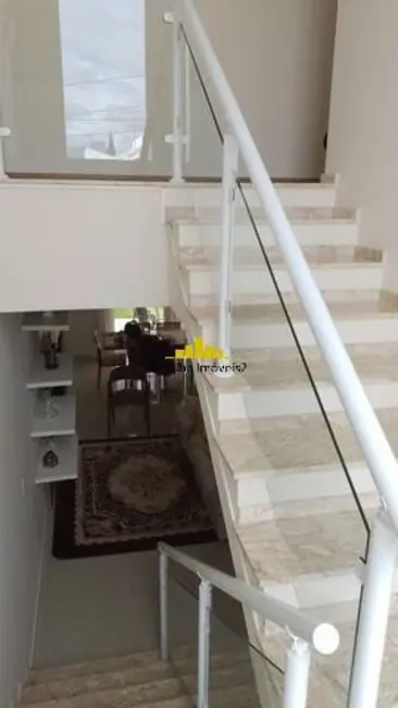 Casa de Condomínio com 3 quartos à venda, 250m2 em Chácaras Reunidas São Jorge, Sorocaba - SP - imagem 6 Foto 6 de Casa de Condomínio com 3 quartos à venda, 250m2 em Chácaras Reunidas São Jorge, Sorocaba - SP