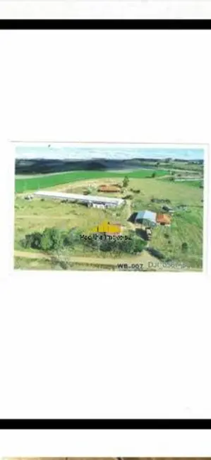 Sítio / Rancho com 3 quartos à venda em Centro, Guarei - SP - imagem 2 Foto 2 de Sítio / Rancho com 3 quartos à venda em Centro, Guarei - SP