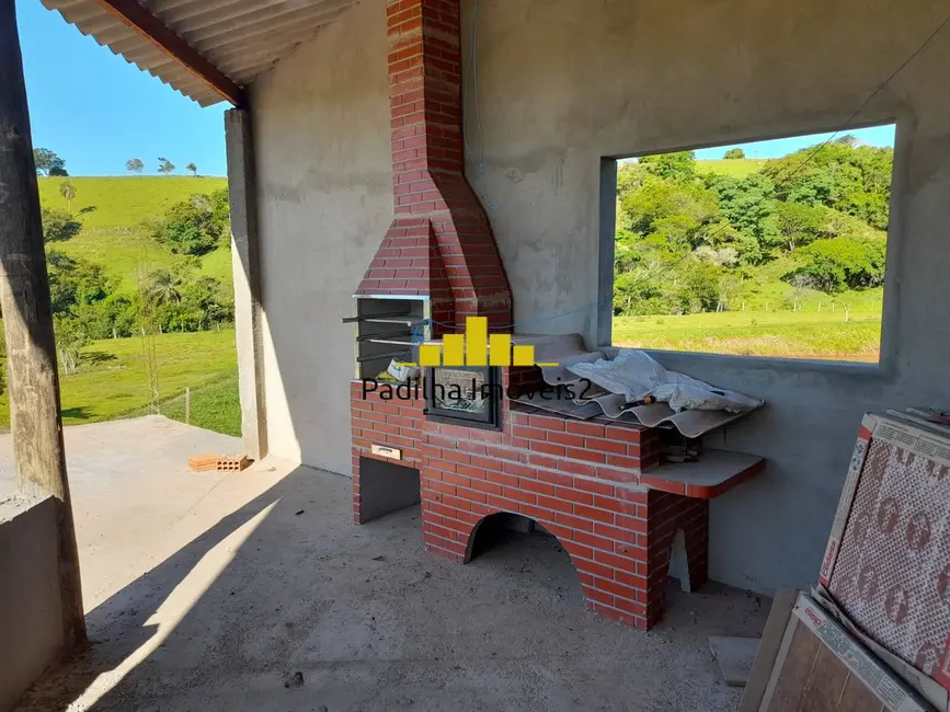 Foto 6 de Sítio / Rancho com 6 quartos à venda, 30m2 em Angatuba - SP