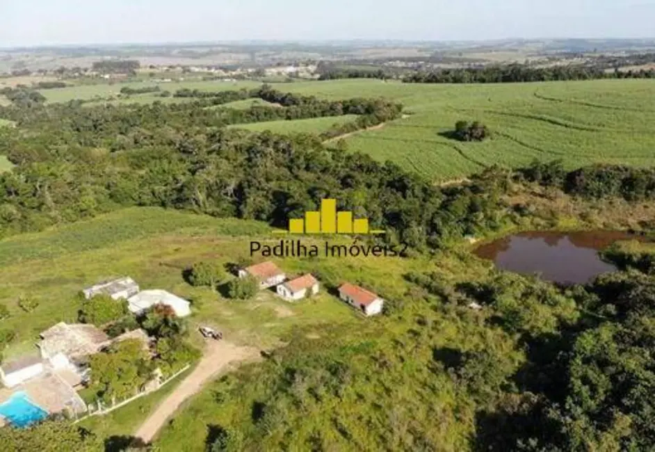 Foto 4 de Fazenda / Haras com 6 quartos à venda, 119m2 em Centro, Capela Do Alto - SP