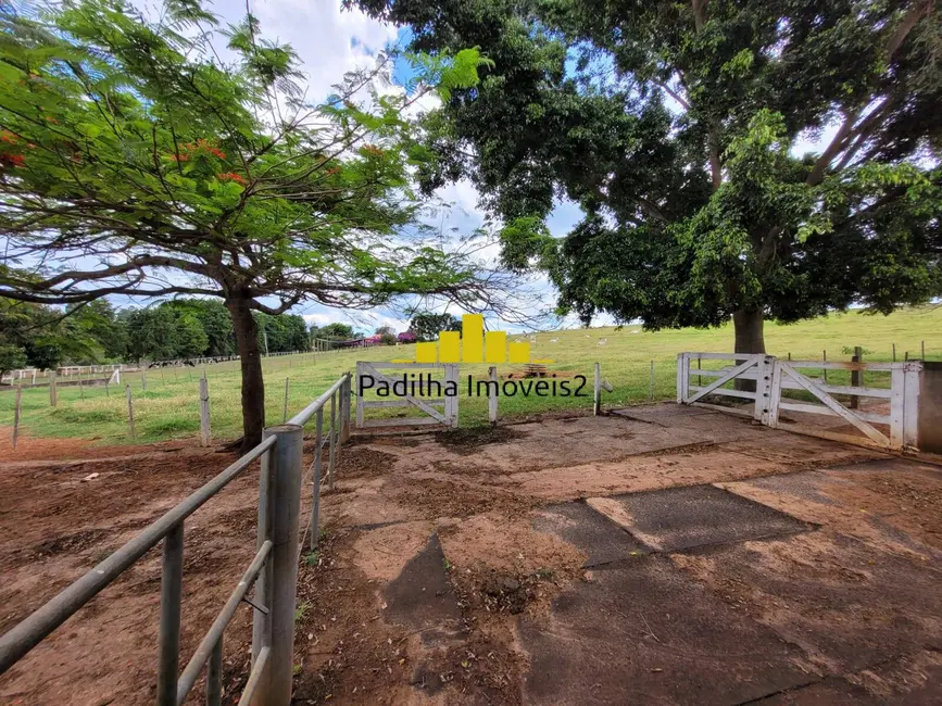 Foto 3 de Fazenda / Haras à venda, 60m2 em Angatuba - SP