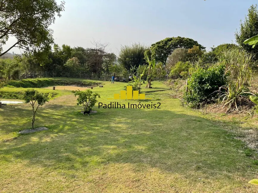 Chácara com 2 quartos à venda, 6000m2 em Centro, Capela Do Alto - SP - imagem 5 Foto 5 de Chácara com 2 quartos à venda, 6000m2 em Centro, Capela Do Alto - SP
