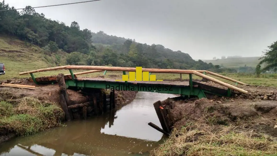 Foto 8 de Chácara à venda em Centro, Guarei - SP