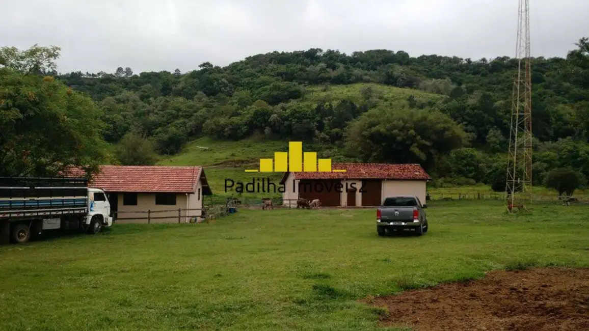 Foto 5 de Chácara à venda em Centro, Guarei - SP