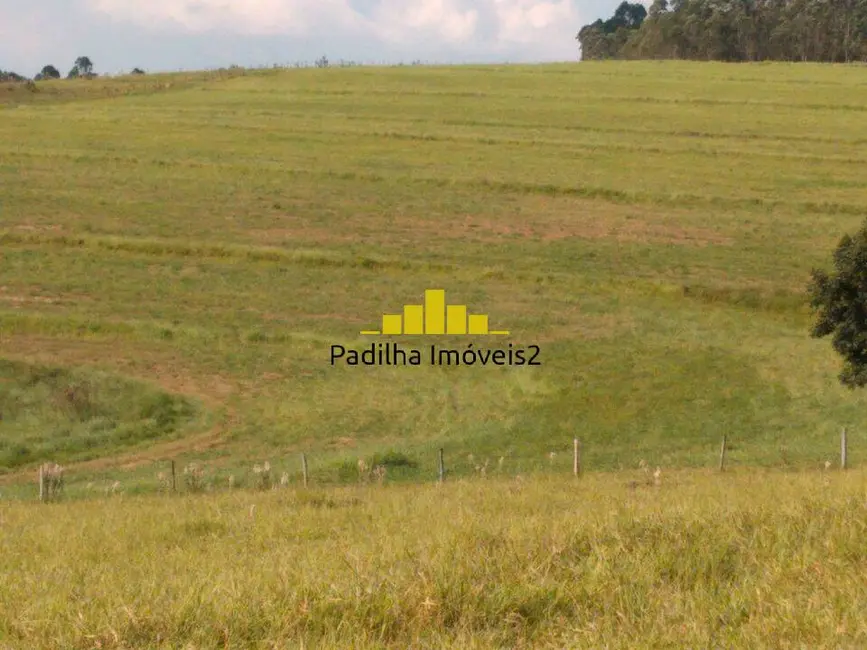 Foto 17 de Chácara à venda em Centro, Guarei - SP