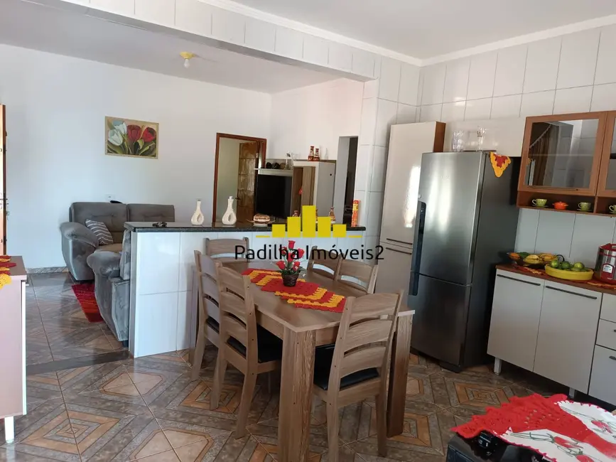 Chácara com 4 quartos à venda, 2432m2 em Pilar Do Sul - SP - imagem 5 Foto 5 de Chácara com 4 quartos à venda, 2432m2 em Pilar Do Sul - SP