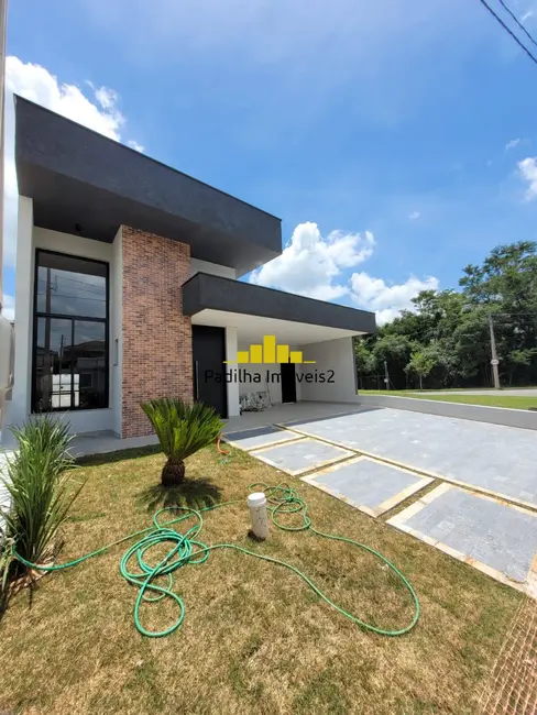 Casa de Condomínio com 3 quartos à venda, 250m2 em Sorocaba - SP - imagem 1 Foto 1 de Casa de Condomínio com 3 quartos à venda, 250m2 em Sorocaba - SP