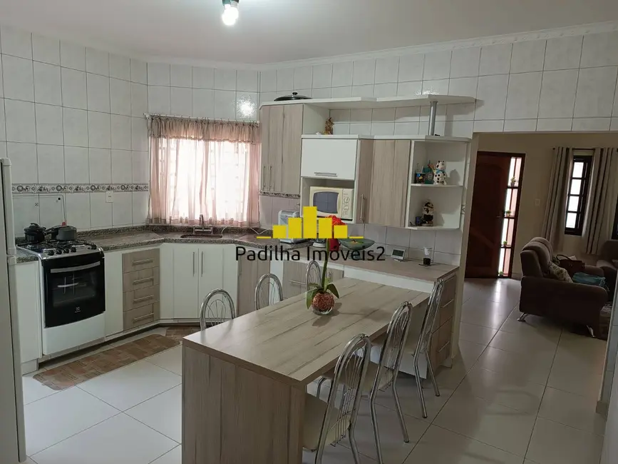 Foto 3 de Casa com 3 quartos à venda, 171m2 em Jardim Araújo, Votorantim - SP