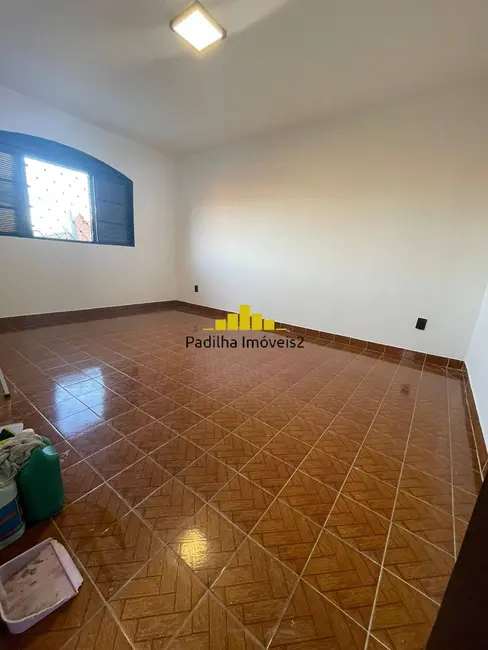 Casa com 2 quartos à venda, 252m2 em Jardim Itanguá, Sorocaba - SP - imagem 5 Foto 5 de Casa com 2 quartos à venda, 252m2 em Jardim Itanguá, Sorocaba - SP