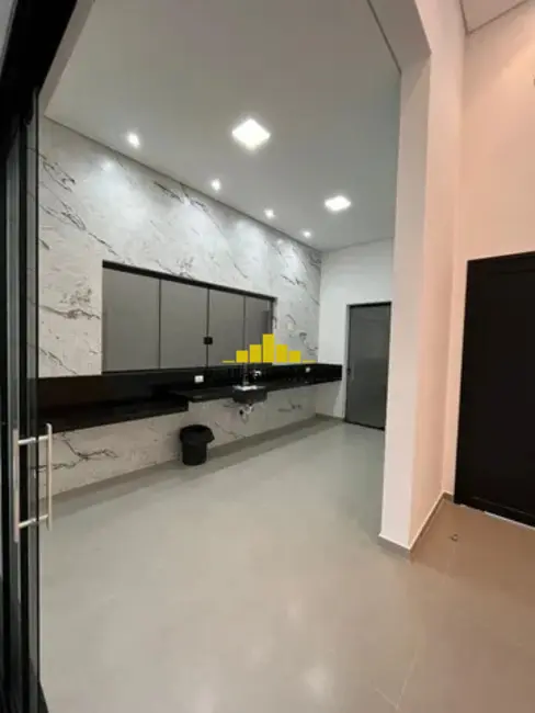 Foto 3 de Casa de Condomínio com 3 quartos à venda, 300m2 em Aparecidinha, Sorocaba - SP