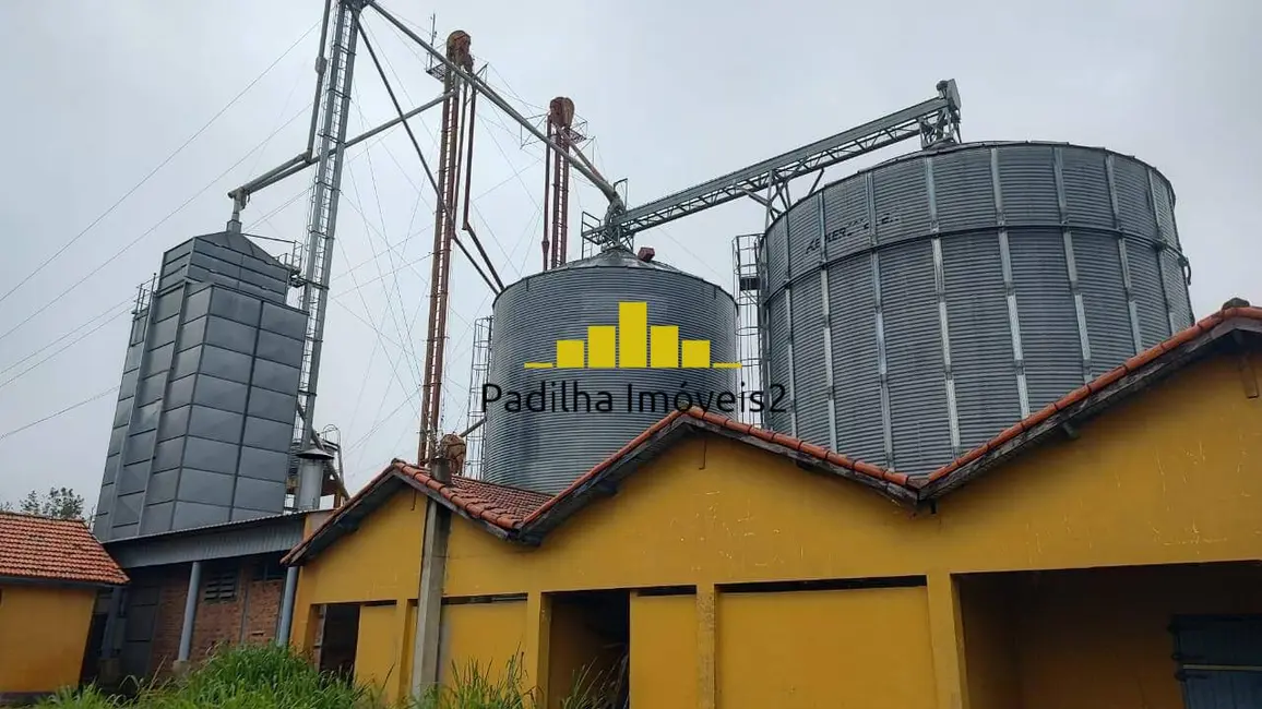 Foto 2 de Fazenda / Haras à venda, 174m2 em Capela Do Alto - SP