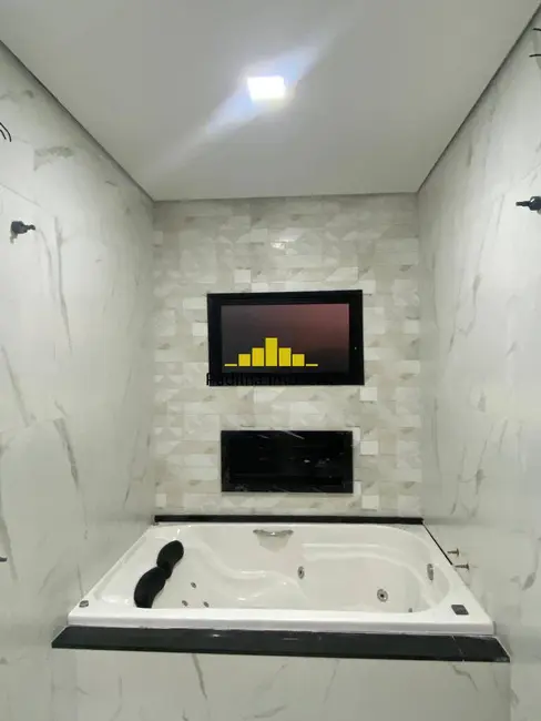 Casa de Condomínio com 3 quartos à venda, 250m2 em Sorocaba - SP - imagem 3 Foto 3 de Casa de Condomínio com 3 quartos à venda, 250m2 em Sorocaba - SP