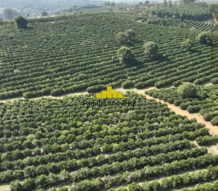 Foto 2 de Fazenda / Haras à venda, 170m2 em Angatuba - SP