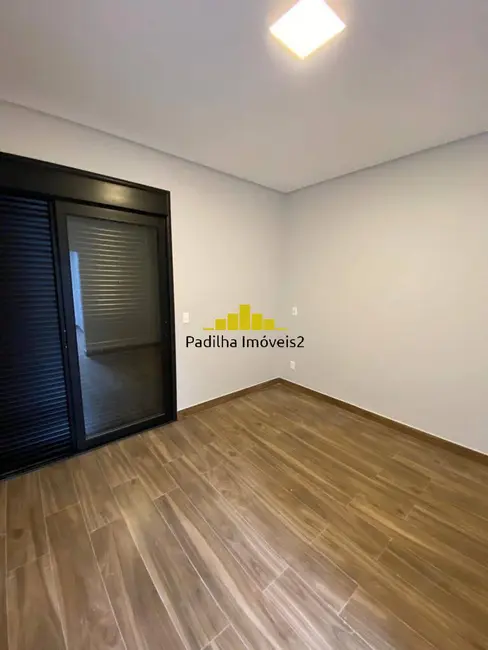 Casa de Condomínio com 3 quartos à venda, 250m2 em Sorocaba - SP - imagem 3 Foto 3 de Casa de Condomínio com 3 quartos à venda, 250m2 em Sorocaba - SP