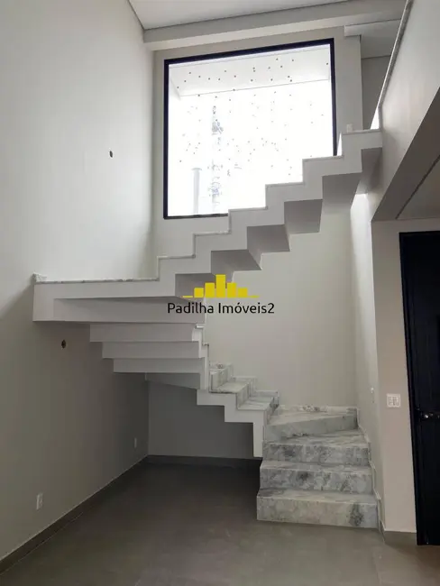 Casa de Condomínio com 3 quartos à venda, 250m2 em Sorocaba - SP - imagem 4 Foto 4 de Casa de Condomínio com 3 quartos à venda, 250m2 em Sorocaba - SP