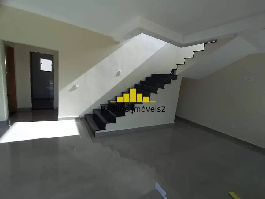 Chácara com 3 quartos à venda, 4200m2 em Iperozinho, Capela Do Alto - SP - imagem 9 Foto 9 de Chácara com 3 quartos à venda, 4200m2 em Iperozinho, Capela Do Alto - SP