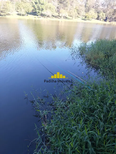 Chácara com 3 quartos à venda, 4200m2 em Iperozinho, Capela Do Alto - SP - imagem 4 Foto 4 de Chácara com 3 quartos à venda, 4200m2 em Iperozinho, Capela Do Alto - SP