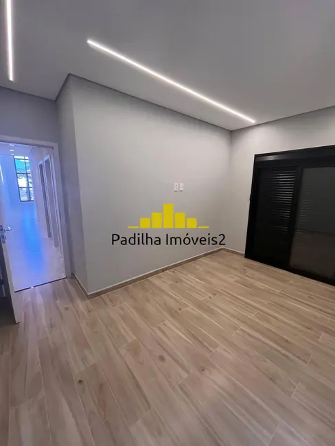 Casa com 3 quartos à venda, 200m2 em Wanel Ville, Sorocaba - SP - imagem 5 Foto 5 de Casa com 3 quartos à venda, 200m2 em Wanel Ville, Sorocaba - SP