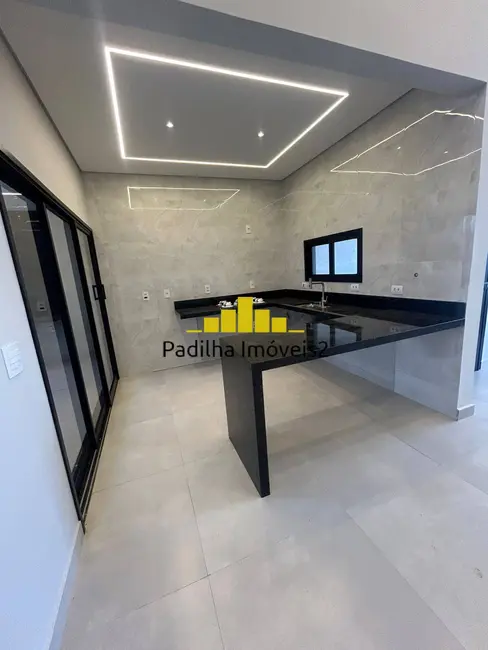 Casa com 3 quartos à venda, 200m2 em Jardim Novo Horizonte, Sorocaba - SP - imagem 3 Foto 3 de Casa com 3 quartos à venda, 200m2 em Jardim Novo Horizonte, Sorocaba - SP