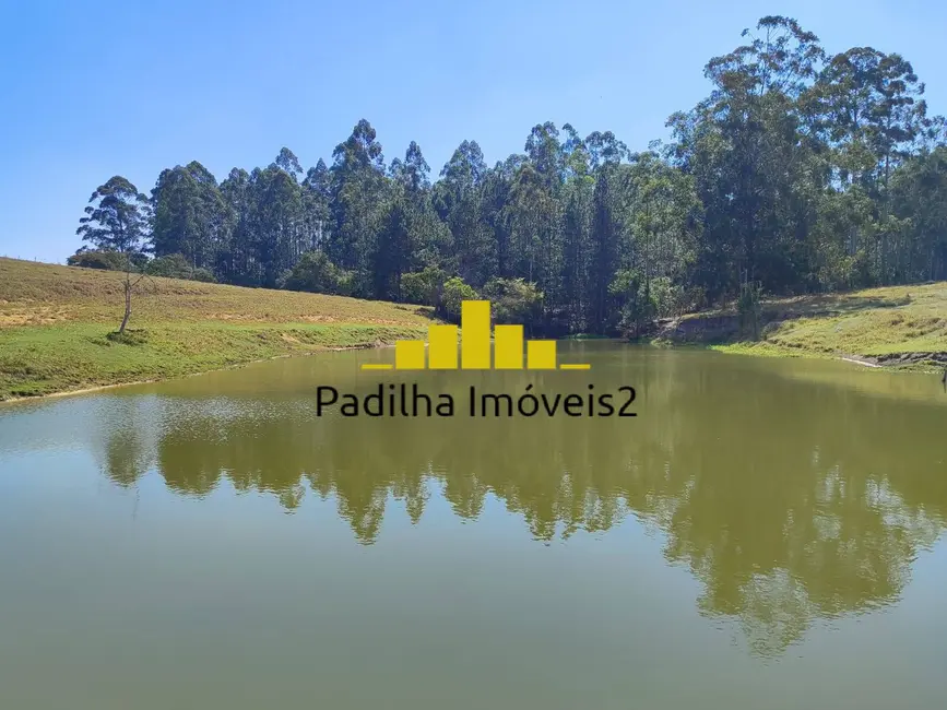 Sítio / Rancho com 4 quartos à venda, 10m2 em Itapetininga - SP - imagem 3 Foto 3 de Sítio / Rancho com 4 quartos à venda, 10m2 em Itapetininga - SP