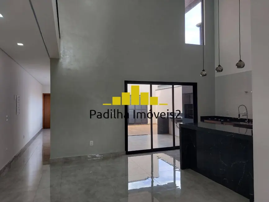 Sobrado com 3 quartos à venda, 200m2 em Wanel Ville, Sorocaba - SP - imagem 5 Foto 5 de Sobrado com 3 quartos à venda, 200m2 em Wanel Ville, Sorocaba - SP