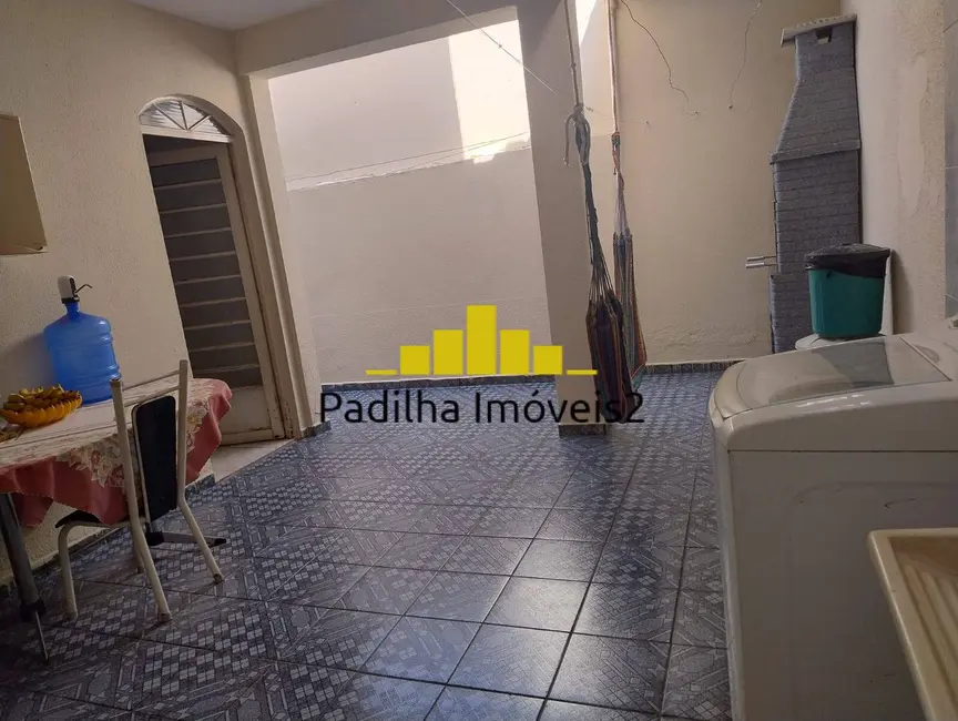 Sobrado com 3 quartos à venda, 197m2 em Jardim Santa Marina, Sorocaba - SP - imagem 8 Foto 8 de Sobrado com 3 quartos à venda, 197m2 em Jardim Santa Marina, Sorocaba - SP