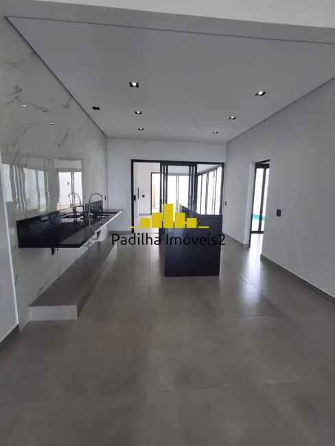 Casa com 3 quartos à venda, 300m2 em Jardim Vila São Domingos, Sorocaba - SP - imagem 9 Foto 9 de Casa com 3 quartos à venda, 300m2 em Jardim Vila São Domingos, Sorocaba - SP