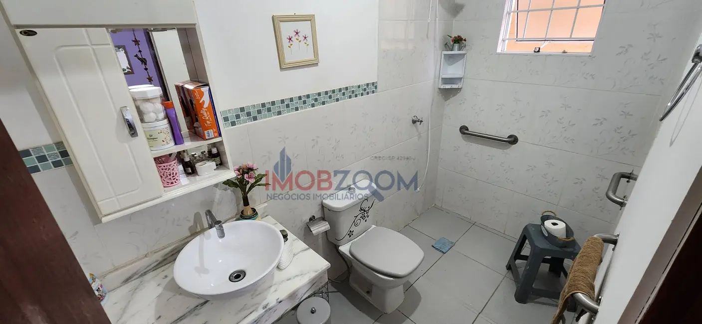 Foto 8 de Sobrado com 4 quartos à venda, 175m2 em Nova Cerejeira, Atibaia - SP