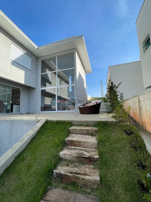 Foto 4 de Casa com 3 quartos à venda, 230m2 em Centro, Piracaia - SP