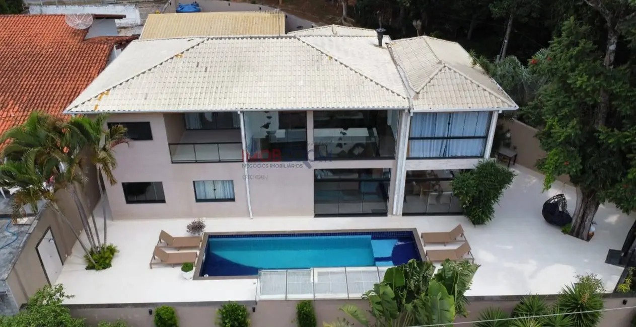 Foto 1 de Casa com 4 quartos à venda, 570m2 em Vila Santista, Atibaia - SP